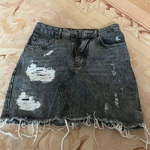 Black / grey skirt made in Italy. Worn once